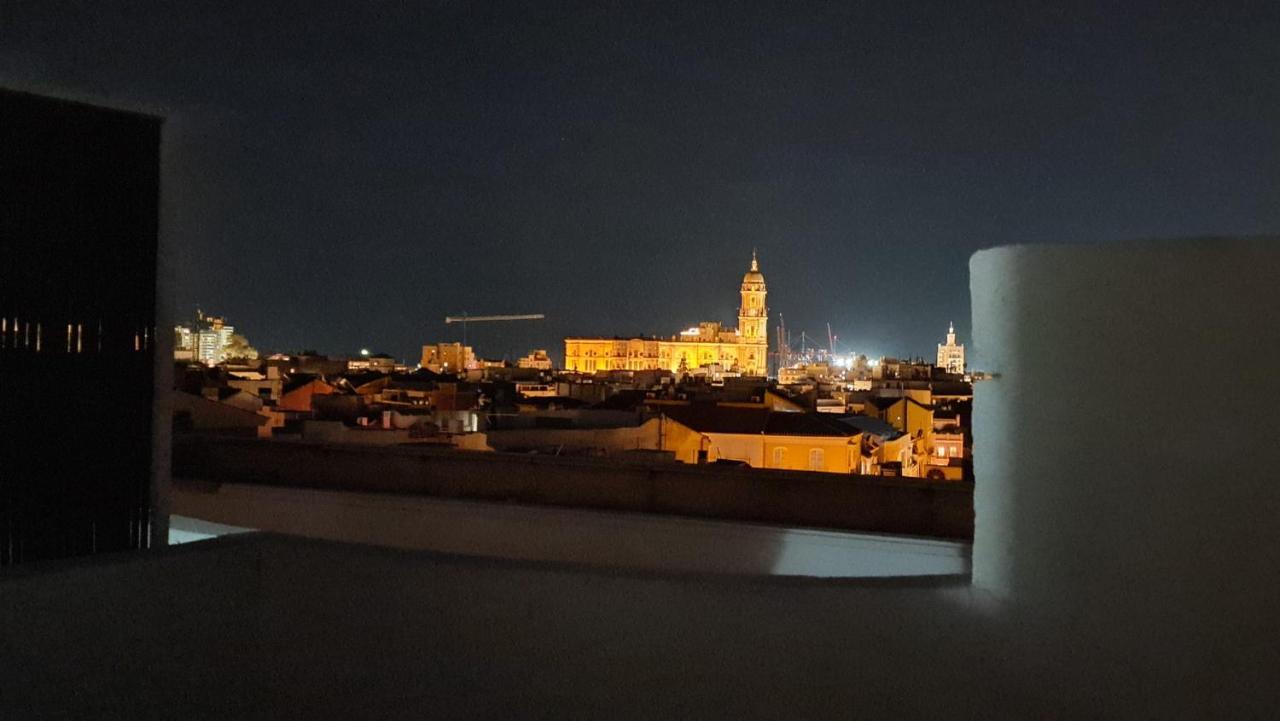 Penthouse With Solarium In The Center Of Malaga-Atico Con Solarium En El Centro De Malaga Apartment Luaran gambar